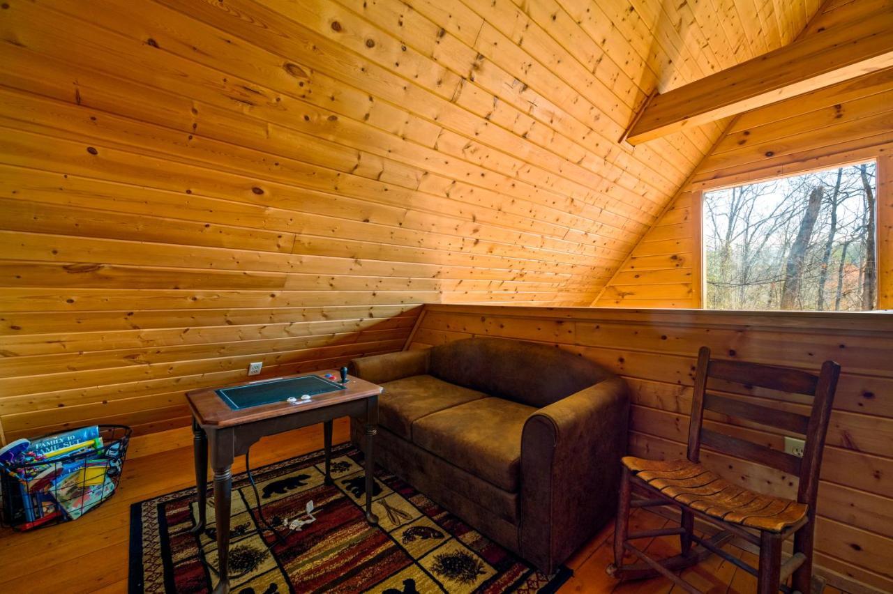 Great Smoky Mountains Cabin!, Secluded, Pet-Kid Friendly! Sevierville Exterior photo